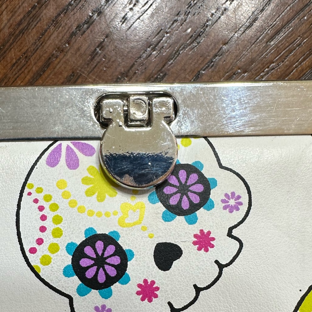 Women’s Mexican Skull Wallet - Picture 9 of 9